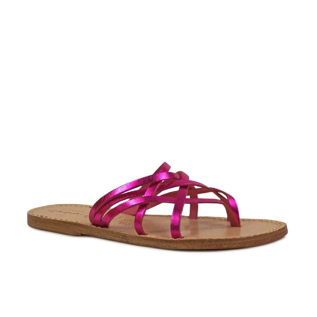 Sandale nu pied pour femme en cuir laminé fuchsia