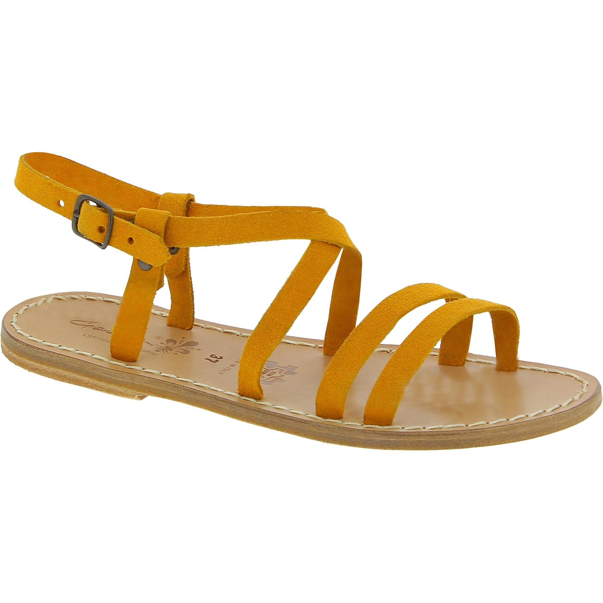 Sandalias para mujer de nubuck ocre hecho a mano